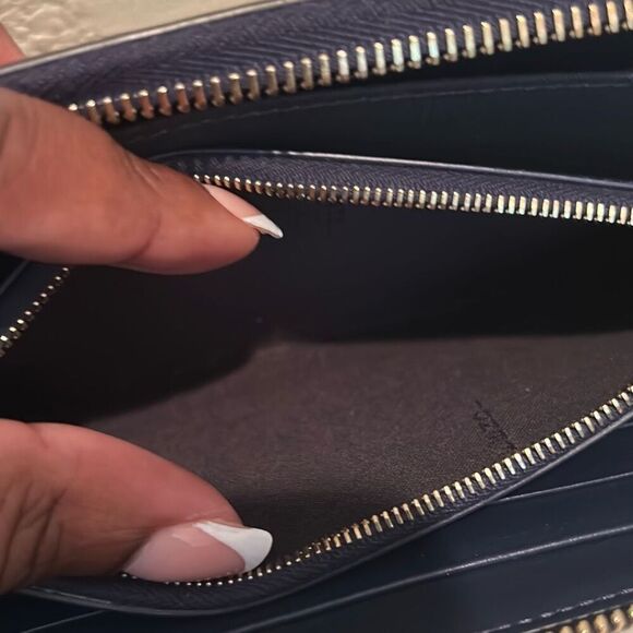 Fendi Zip Around Continental Long Wallet Dark Blue Leather Luxury Minimalist - Picture 6 of 14